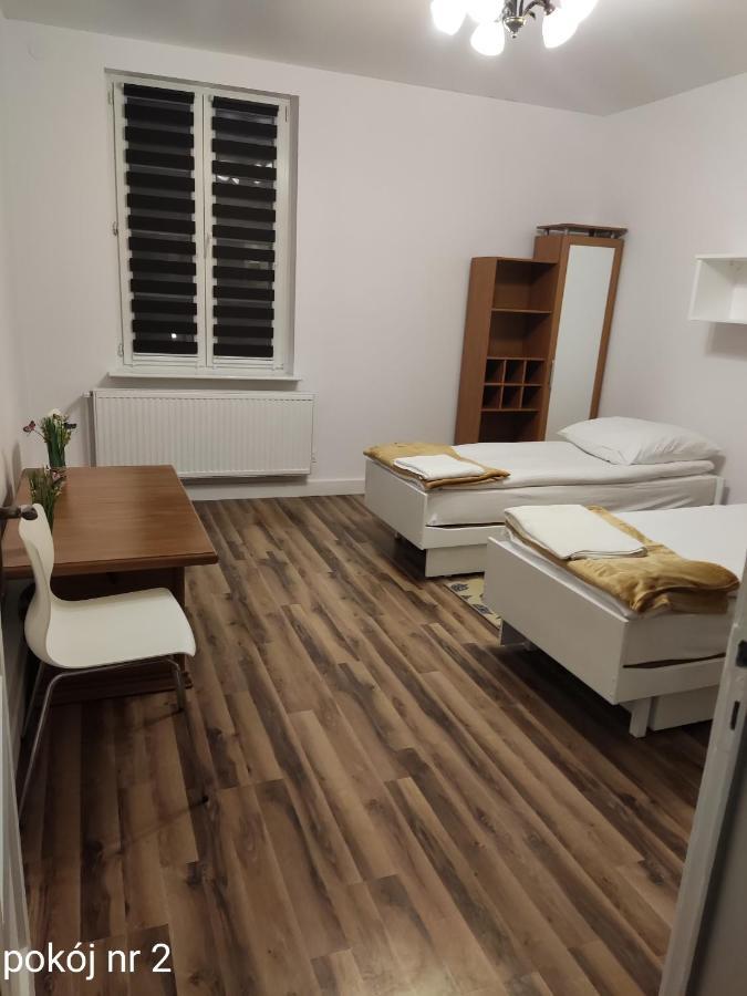 Mieszkanie Blisko Targow Poznanskich Apartment Bagian luar foto